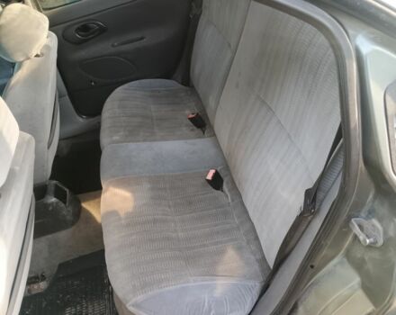 Сірий Форд Мондео, об'ємом двигуна 0 л та пробігом 1 тис. км за 971 $, фото 8 на Automoto.ua