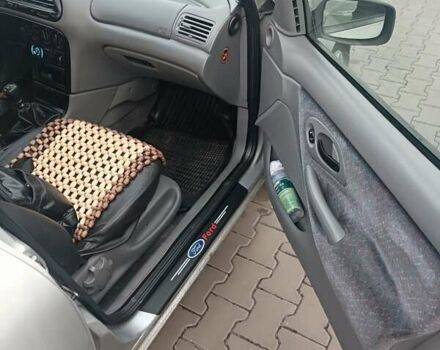 Сірий Форд Мондео, об'ємом двигуна 2 л та пробігом 154 тис. км за 2500 $, фото 5 на Automoto.ua