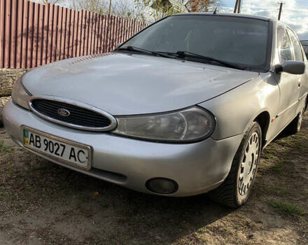 Сірий Форд Мондео, об'ємом двигуна 1.8 л та пробігом 245 тис. км за 3000 $, фото 1 на Automoto.ua