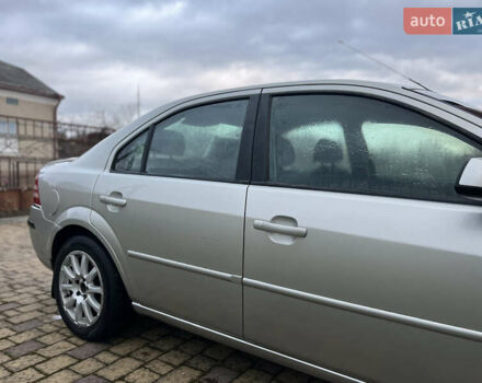 Серый Форд Мондео, объемом двигателя 1.99 л и пробегом 284 тыс. км за 2699 $, фото 4 на Automoto.ua