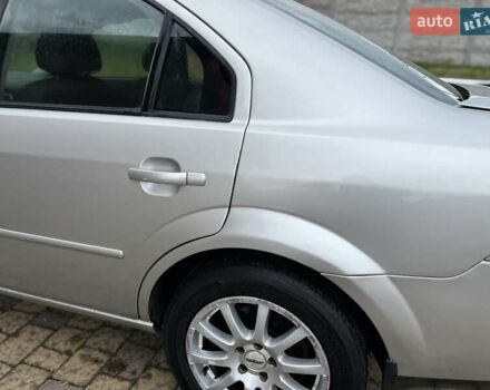 Серый Форд Мондео, объемом двигателя 1.99 л и пробегом 284 тыс. км за 2699 $, фото 8 на Automoto.ua