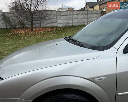 Серый Форд Мондео, объемом двигателя 1.99 л и пробегом 284 тыс. км за 2949 $, фото 8 на Automoto.ua