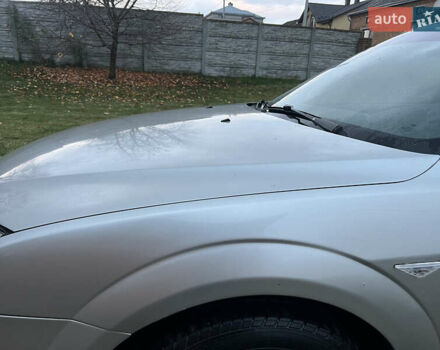 Серый Форд Мондео, объемом двигателя 1.99 л и пробегом 284 тыс. км за 2949 $, фото 16 на Automoto.ua