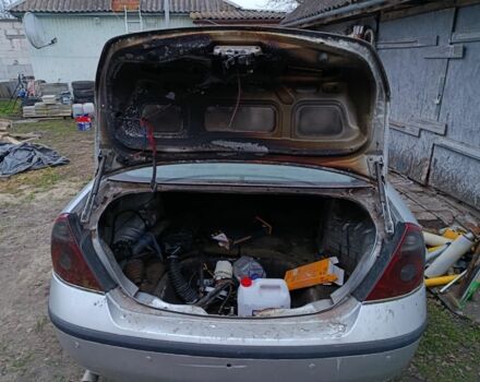 Сірий Форд Мондео, об'ємом двигуна 2.5 л та пробігом 260 тис. км за 1894 $, фото 4 на Automoto.ua