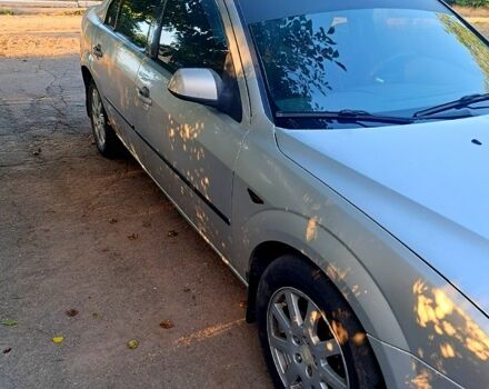 Серый Форд Мондео, объемом двигателя 1.8 л и пробегом 400 тыс. км за 3300 $, фото 1 на Automoto.ua