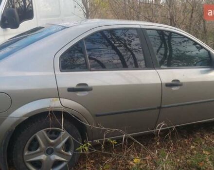 Серый Форд Мондео, объемом двигателя 1.8 л и пробегом 360 тыс. км за 2850 $, фото 11 на Automoto.ua