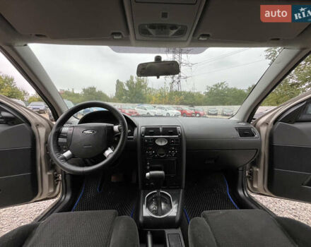 Серый Форд Мондео, объемом двигателя 2 л и пробегом 172 тыс. км за 4300 $, фото 13 на Automoto.ua