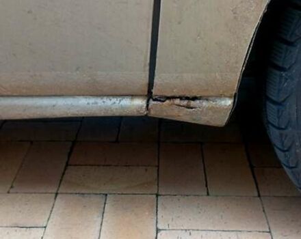 Сірий Форд Мондео, об'ємом двигуна 2 л та пробігом 262 тис. км за 3200 $, фото 7 на Automoto.ua