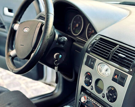 Серый Форд Мондео, объемом двигателя 2 л и пробегом 260 тыс. км за 2800 $, фото 10 на Automoto.ua