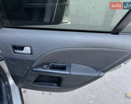 Форд Мондео 2002 в Черновцах на Automoto.ua Серый Форд Мондео, объемом двигателя 1.8 л и пробегом 271 тыс. км за 2600 $, фото 33 на Automoto.ua