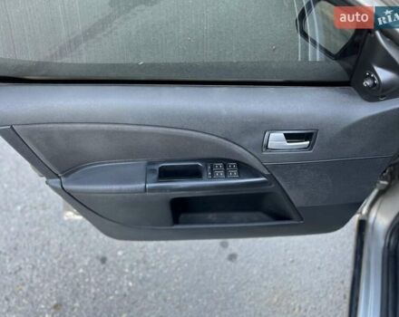 Форд Мондео 2002 в Черновцах на Automoto.ua Серый Форд Мондео, объемом двигателя 1.8 л и пробегом 271 тыс. км за 2600 $, фото 28 на Automoto.ua