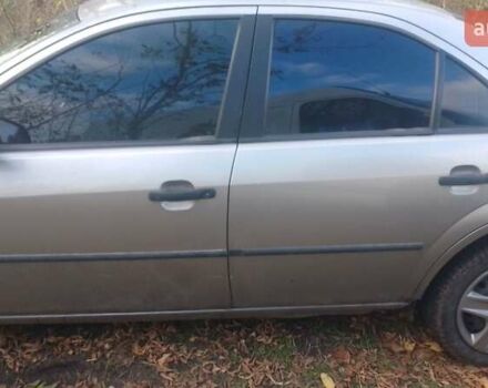 Серый Форд Мондео, объемом двигателя 1.8 л и пробегом 360 тыс. км за 2850 $, фото 10 на Automoto.ua