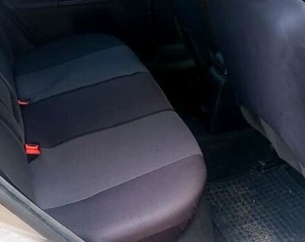 Сірий Форд Мондео, об'ємом двигуна 2 л та пробігом 262 тис. км за 3200 $, фото 4 на Automoto.ua