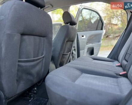 Форд Мондео 2002 в Черновцах на Automoto.ua Серый Форд Мондео, объемом двигателя 1.8 л и пробегом 271 тыс. км за 2600 $, фото 29 на Automoto.ua