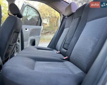 Форд Мондео 2002 в Черновцах на Automoto.ua Серый Форд Мондео, объемом двигателя 1.8 л и пробегом 271 тыс. км за 2600 $, фото 30 на Automoto.ua