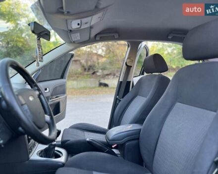 Форд Мондео 2002 в Черновцах на Automoto.ua Серый Форд Мондео, объемом двигателя 1.8 л и пробегом 271 тыс. км за 2600 $, фото 27 на Automoto.ua