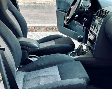 Серый Форд Мондео, объемом двигателя 2 л и пробегом 260 тыс. км за 2800 $, фото 7 на Automoto.ua