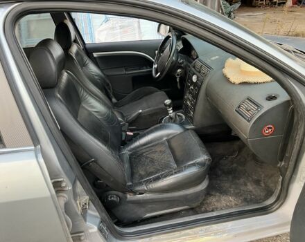 Серый Форд Мондео, объемом двигателя 2.5 л и пробегом 290 тыс. км за 3000 $, фото 7 на Automoto.ua