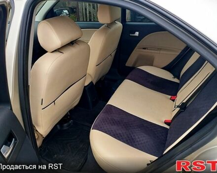 Серый Форд Мондео, объемом двигателя 1.8 л и пробегом 238 тыс. км за 4500 $, фото 9 на Automoto.ua