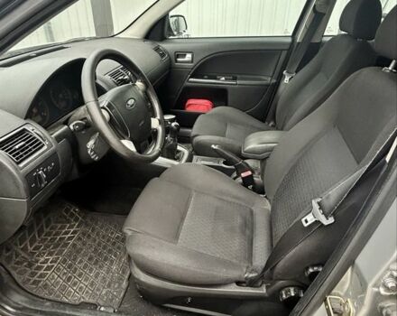 Сірий Форд Мондео, об'ємом двигуна 2 л та пробігом 287 тис. км за 1700 $, фото 3 на Automoto.ua