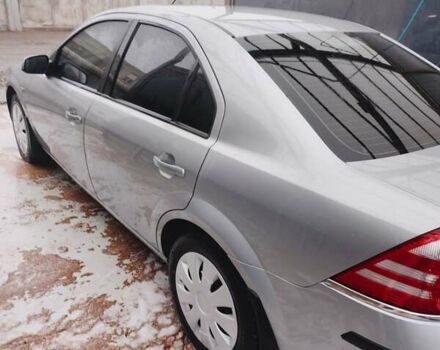 Сірий Форд Мондео, об'ємом двигуна 2.02 л та пробігом 280 тис. км за 3250 $, фото 2 на Automoto.ua