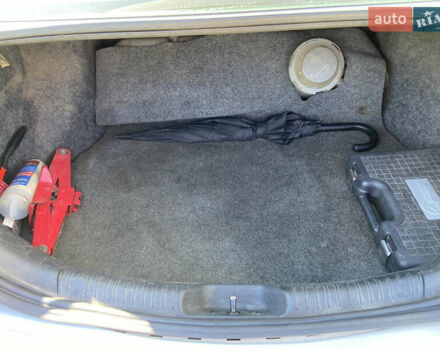 Серый Форд Мондео, объемом двигателя 2 л и пробегом 440 тыс. км за 3650 $, фото 18 на Automoto.ua