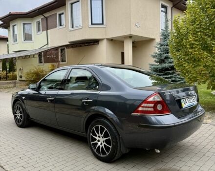 Сірий Форд Мондео, об'ємом двигуна 2 л та пробігом 261 тис. км за 4200 $, фото 2 на Automoto.ua