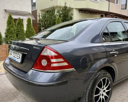 Сірий Форд Мондео, об'ємом двигуна 2 л та пробігом 261 тис. км за 4200 $, фото 5 на Automoto.ua