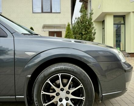 Сірий Форд Мондео, об'ємом двигуна 2 л та пробігом 261 тис. км за 4200 $, фото 7 на Automoto.ua