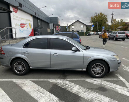 Серый Форд Мондео, объемом двигателя 2 л и пробегом 450 тыс. км за 3600 $, фото 7 на Automoto.ua