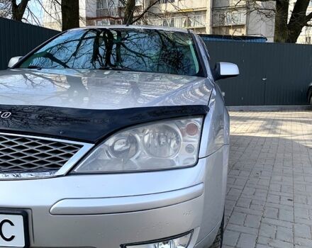 Серый Форд Мондео, объемом двигателя 2 л и пробегом 221 тыс. км за 3200 $, фото 4 на Automoto.ua