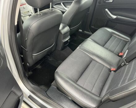 Серый Форд Мондео, объемом двигателя 2 л и пробегом 280 тыс. км за 3259 $, фото 3 на Automoto.ua