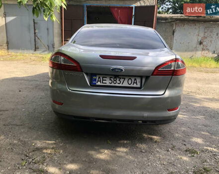 Сірий Форд Мондео, об'ємом двигуна 2.3 л та пробігом 174 тис. км за 5800 $, фото 5 на Automoto.ua