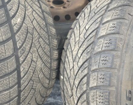 Серый Форд Мондео, объемом двигателя 1.8 л и пробегом 300 тыс. км за 4592 $, фото 5 на Automoto.ua