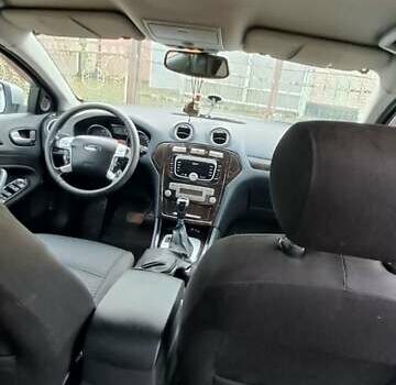 Серый Форд Мондео, объемом двигателя 2.3 л и пробегом 235 тыс. км за 6200 $, фото 5 на Automoto.ua