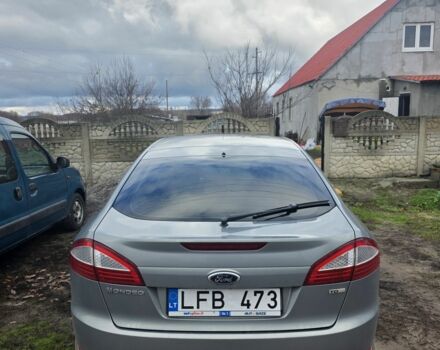Серый Форд Мондео, объемом двигателя 1.8 л и пробегом 300 тыс. км за 4592 $, фото 2 на Automoto.ua