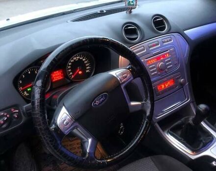 Серый Форд Мондео, объемом двигателя 2 л и пробегом 189 тыс. км за 8000 $, фото 11 на Automoto.ua