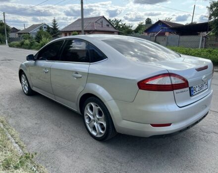 Сірий Форд Мондео, об'ємом двигуна 2 л та пробігом 250 тис. км за 5800 $, фото 1 на Automoto.ua