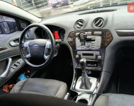 Серый Форд Мондео, объемом двигателя 2.3 л и пробегом 238 тыс. км за 5900 $, фото 10 на Automoto.ua