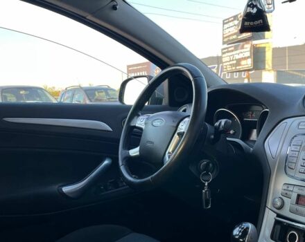 Сірий Форд Мондео, об'ємом двигуна 1.6 л та пробігом 239 тис. км за 6190 $, фото 15 на Automoto.ua