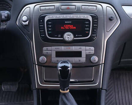 Сірий Форд Мондео, об'ємом двигуна 2.3 л та пробігом 173 тис. км за 7000 $, фото 51 на Automoto.ua