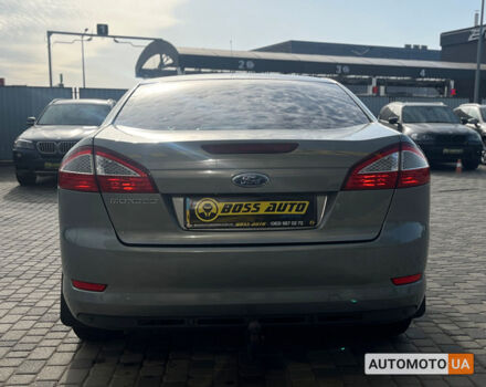 Серый Форд Мондео, объемом двигателя 2.2 л и пробегом 121 тыс. км за 9000 $, фото 5 на Automoto.ua