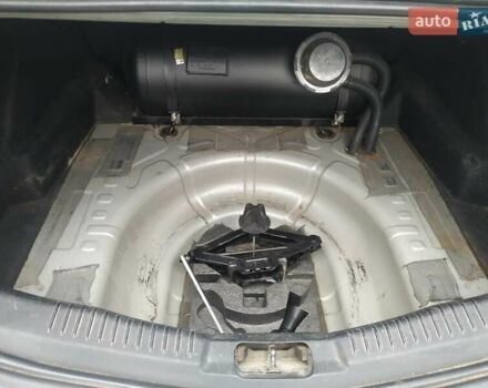 Сірий Форд Мондео, об'ємом двигуна 2.26 л та пробігом 267 тис. км за 4999 $, фото 9 на Automoto.ua