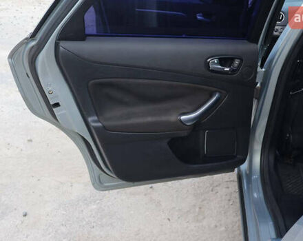 Сірий Форд Мондео, об'ємом двигуна 2.3 л та пробігом 173 тис. км за 7000 $, фото 38 на Automoto.ua