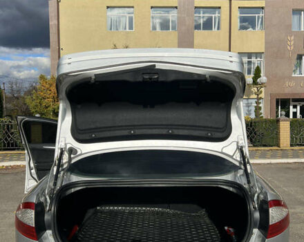 Серый Форд Мондео, объемом двигателя 2 л и пробегом 248 тыс. км за 7500 $, фото 4 на Automoto.ua