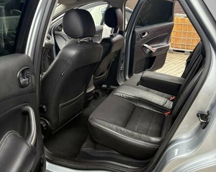 Сірий Форд Мондео, об'ємом двигуна 1.75 л та пробігом 400 тис. км за 6300 $, фото 9 на Automoto.ua