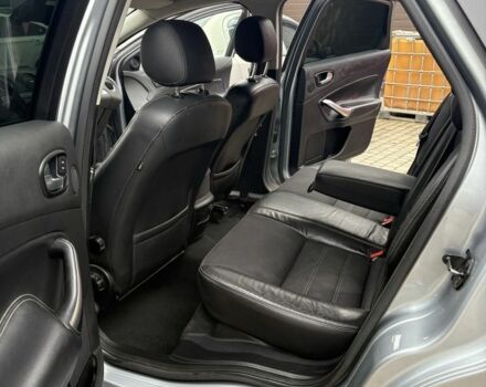 Сірий Форд Мондео, об'ємом двигуна 1.8 л та пробігом 400 тис. км за 6300 $, фото 4 на Automoto.ua