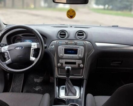 Сірий Форд Мондео, об'ємом двигуна 2 л та пробігом 223 тис. км за 6900 $, фото 11 на Automoto.ua