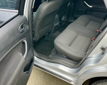 Сірий Форд Мондео, об'ємом двигуна 2.3 л та пробігом 208 тис. км за 7000 $, фото 4 на Automoto.ua