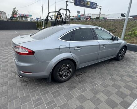 Сірий Форд Мондео, об'ємом двигуна 2 л та пробігом 201 тис. км за 9200 $, фото 3 на Automoto.ua